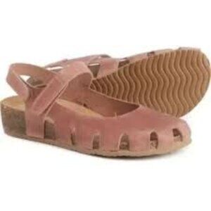 Women's Pink Sandals